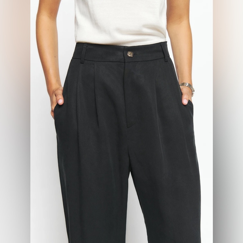 Reformation Mason Cropped Pleated Wide Leg High Rise Trouser Pant Black 6 NEW - Picture 2 of 8
